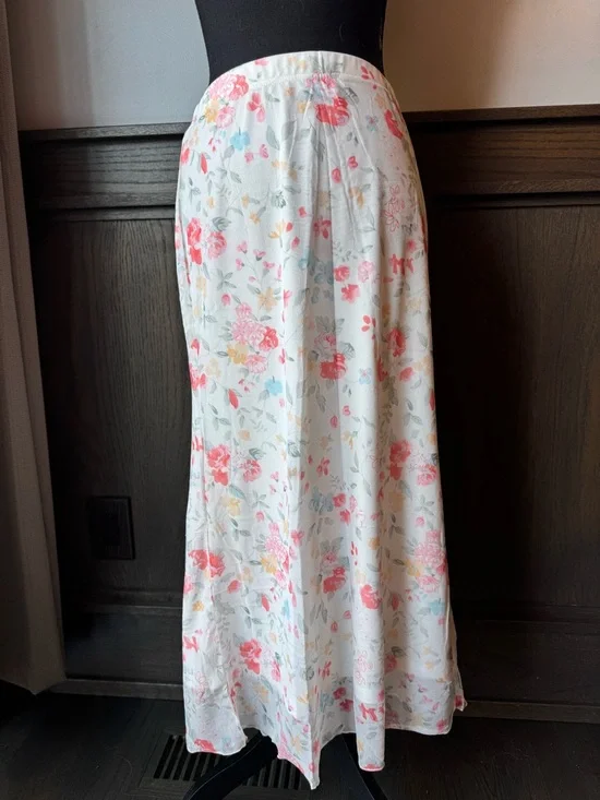 White Floral Maxi Skirt with Pink & Coral Blooms NWT XL - Picture 2 of 7